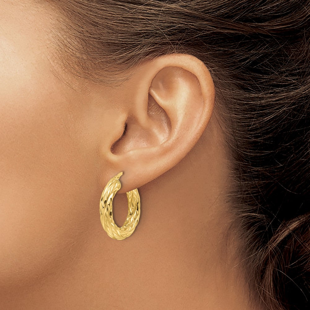 10ky Polished Woven Texture 4.75mm Round Hoop Earrings