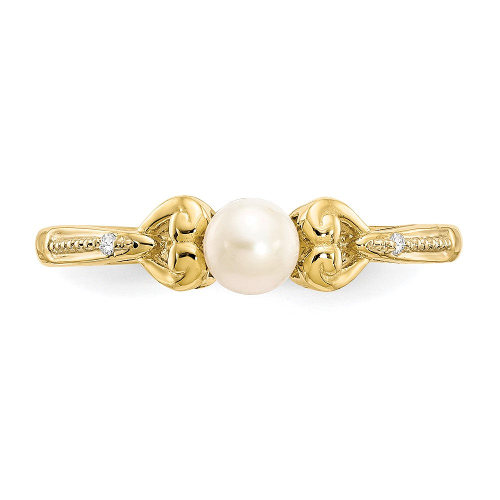 10K FW Cultured Pearl and Diamond Ring