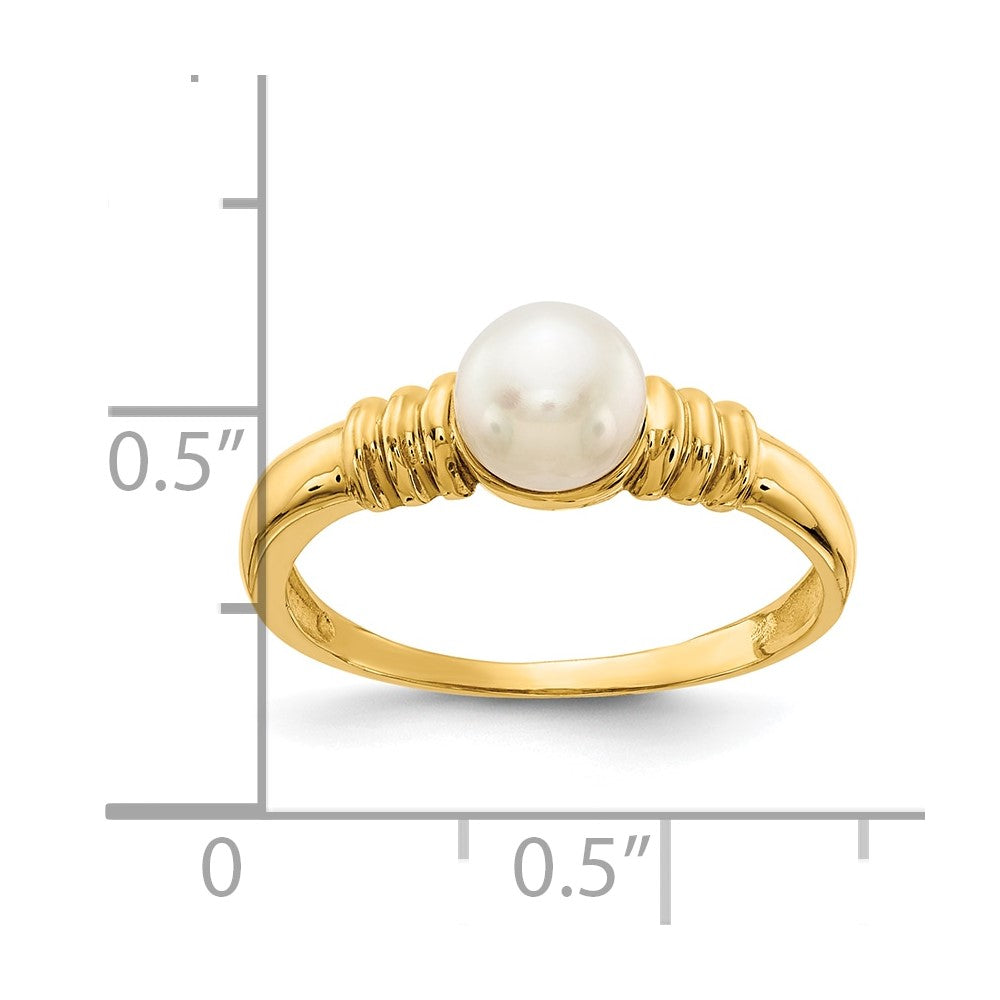 10K 5-6mm White Button Freshwater Cultured Pearl Ring