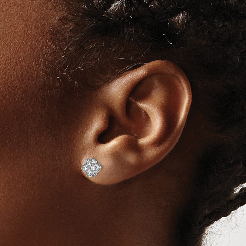 True Origin 14K White Gold 1/2 carat Lab Grown Diamond VS+ F+ Complete Bloom Floral Earrings