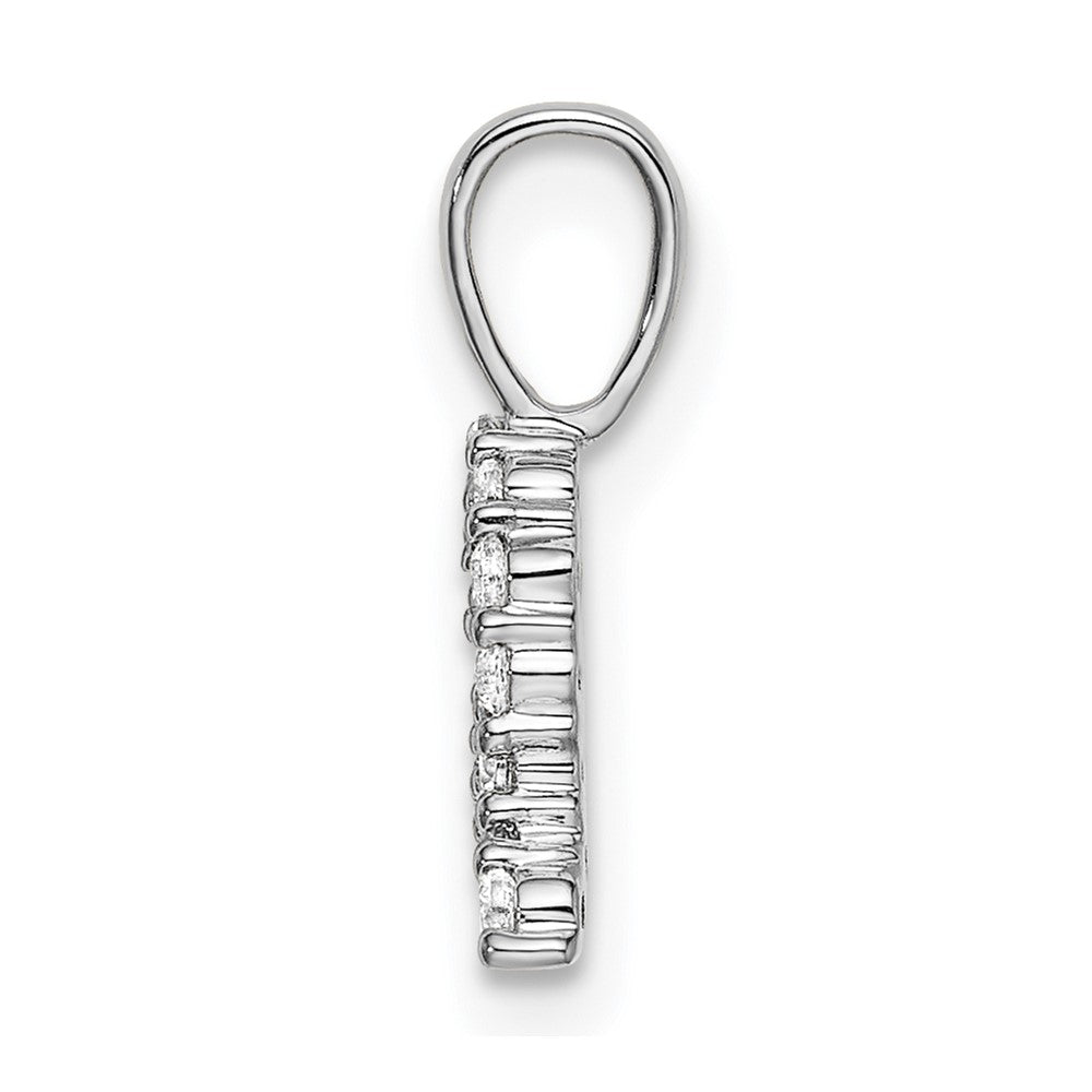 14k White Gold 1/6 carat Lab Grown Diamond VS/SI+ G+ Complete Letter Q Initial Pendant