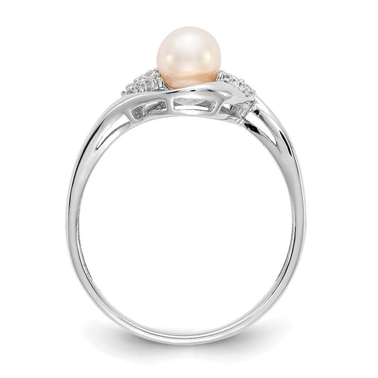 14k White Gold 5.5mm June/Freshwater Cultured Pearl and Diamond Ring