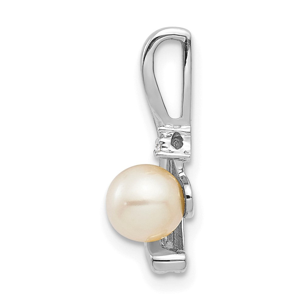 14k White Gold 5.5mm June/Freshwater Cultured Pearl and Diamond Pendant