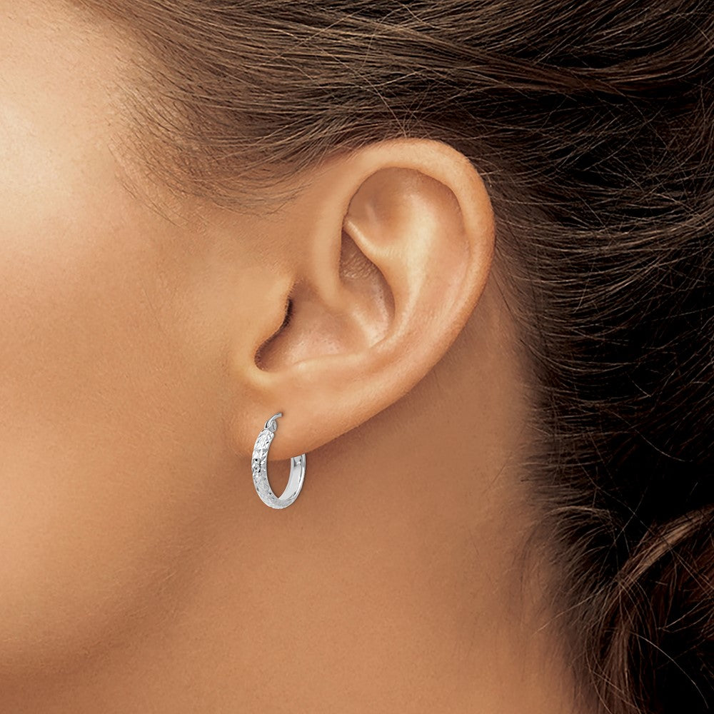 10k White Gold Diamond-cut 2.8x15mm Hollow Hoop Earrings
