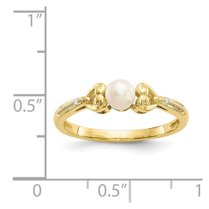 10K 4.5mm Round June/ Freshwater Cultured Pearl and Diamond Size 7 Ring