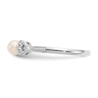10k White Gold 4.5mm Round June/ Freshwater Cultured Pearl and Diamond Size 7 Ring