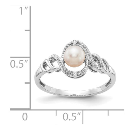 10k White Gold 5.5mm June/ Freshwater Cultured Pearl and Diamond Size 7 Ring