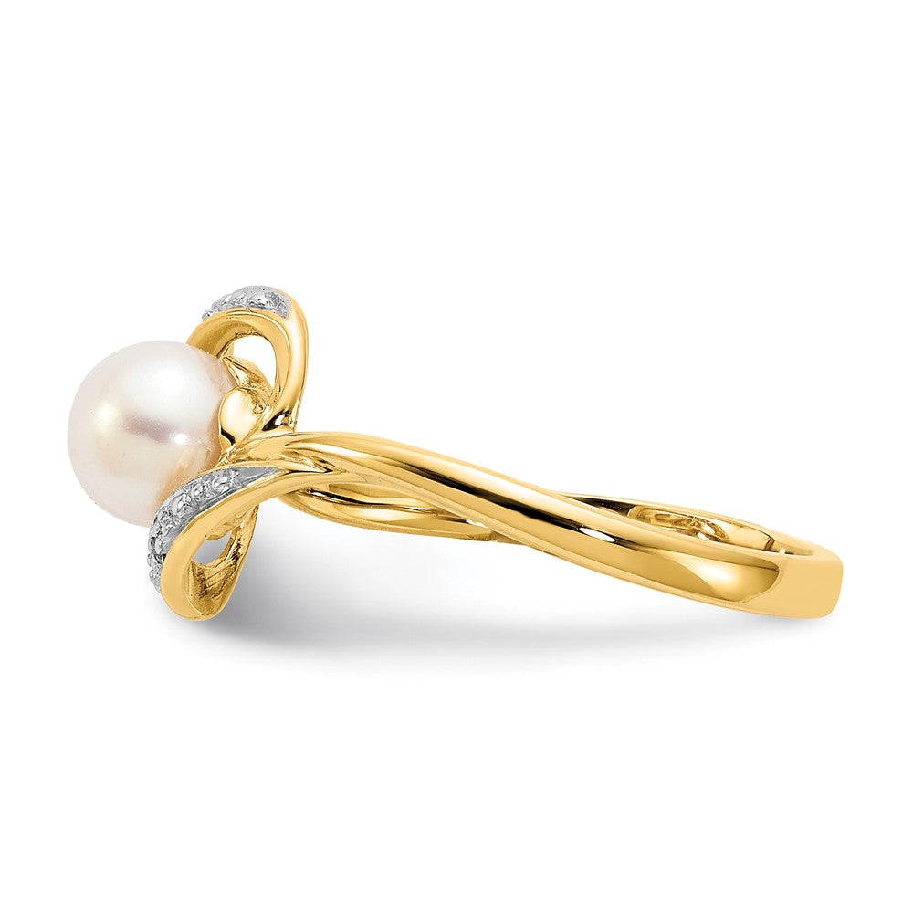 10k Diamond and White Freshwater Cultured Pearl Bypass Ring