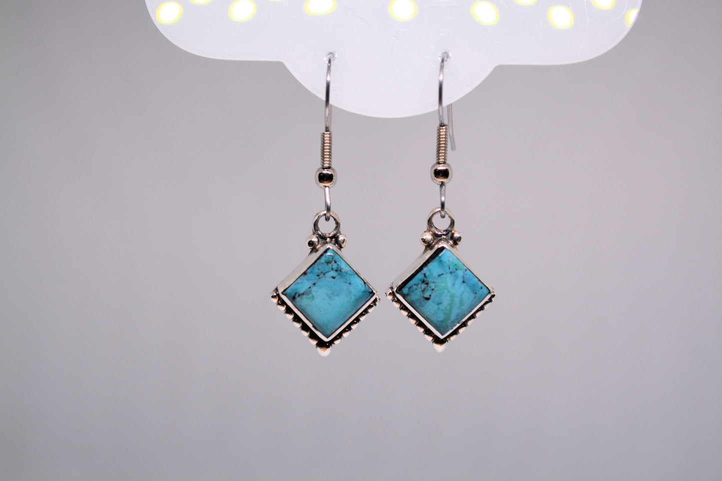 Turquoise square drops
