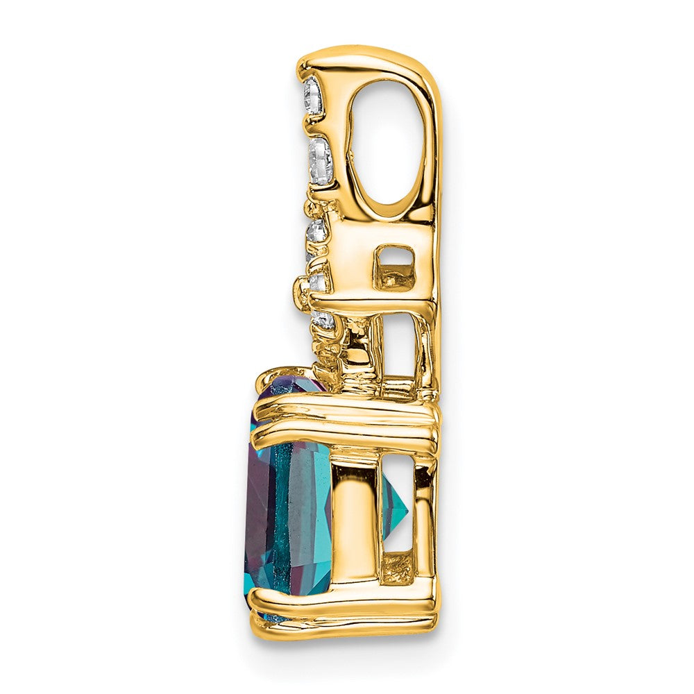 14k 1/5 carat Lab Grown Diamond VS/SI+ G+ and Lab Created Alexandrite Complete Pendant
