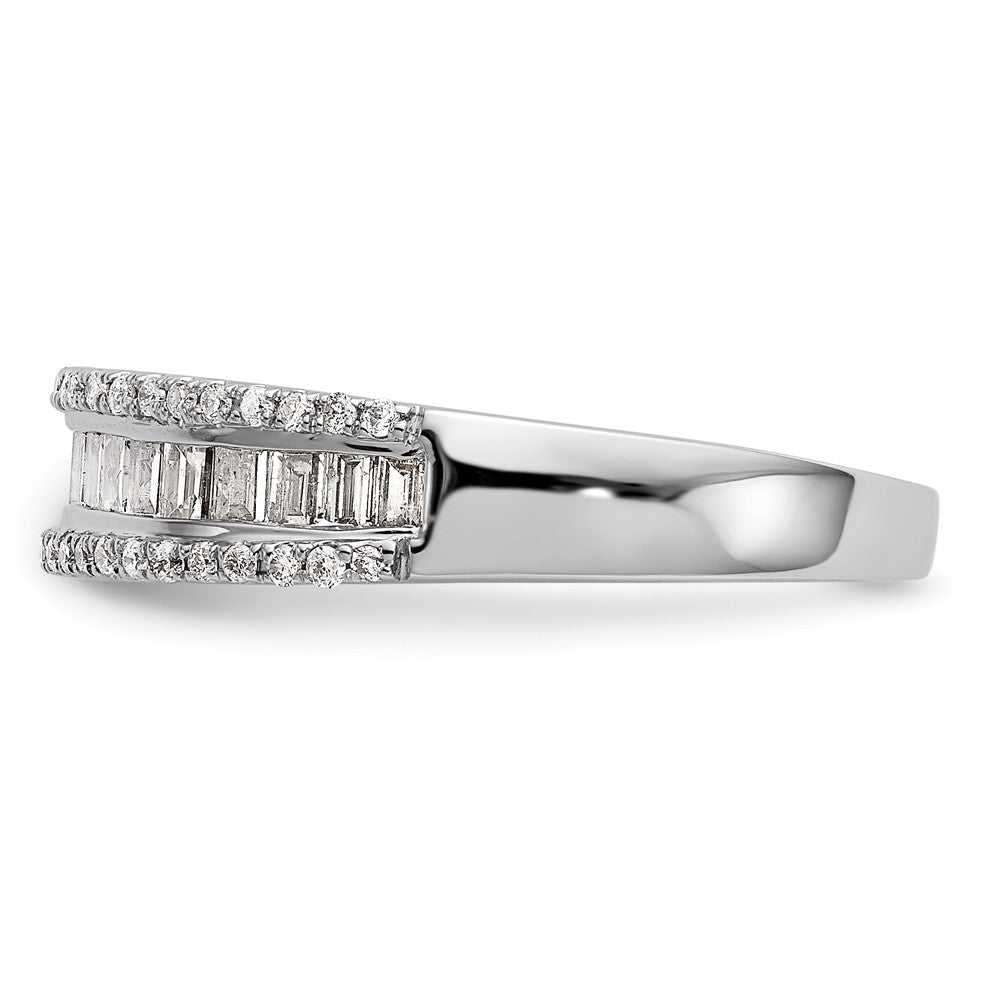 14k White Gold 3/8 carat Round/Baguette Diamond Complete Wedding Band