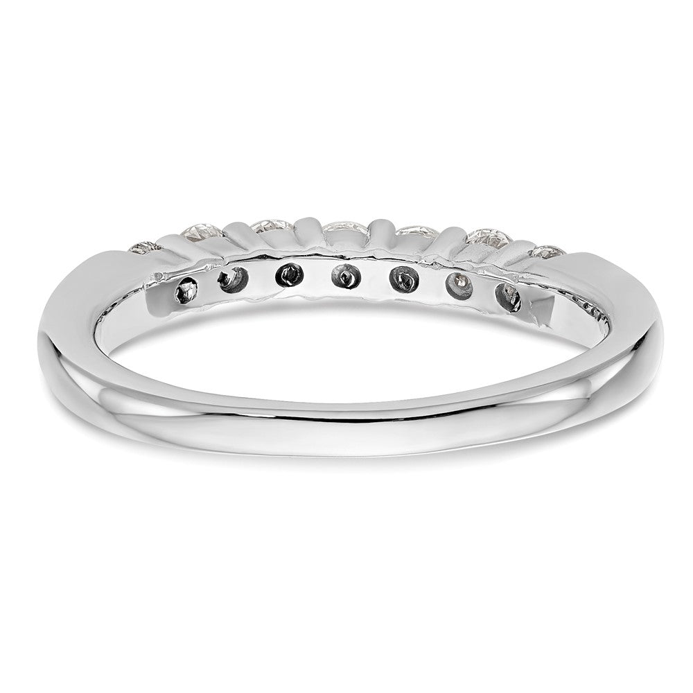 14K White Gold 7-Stone Shared Prong 3/4 carat Complete Round Diamond Band