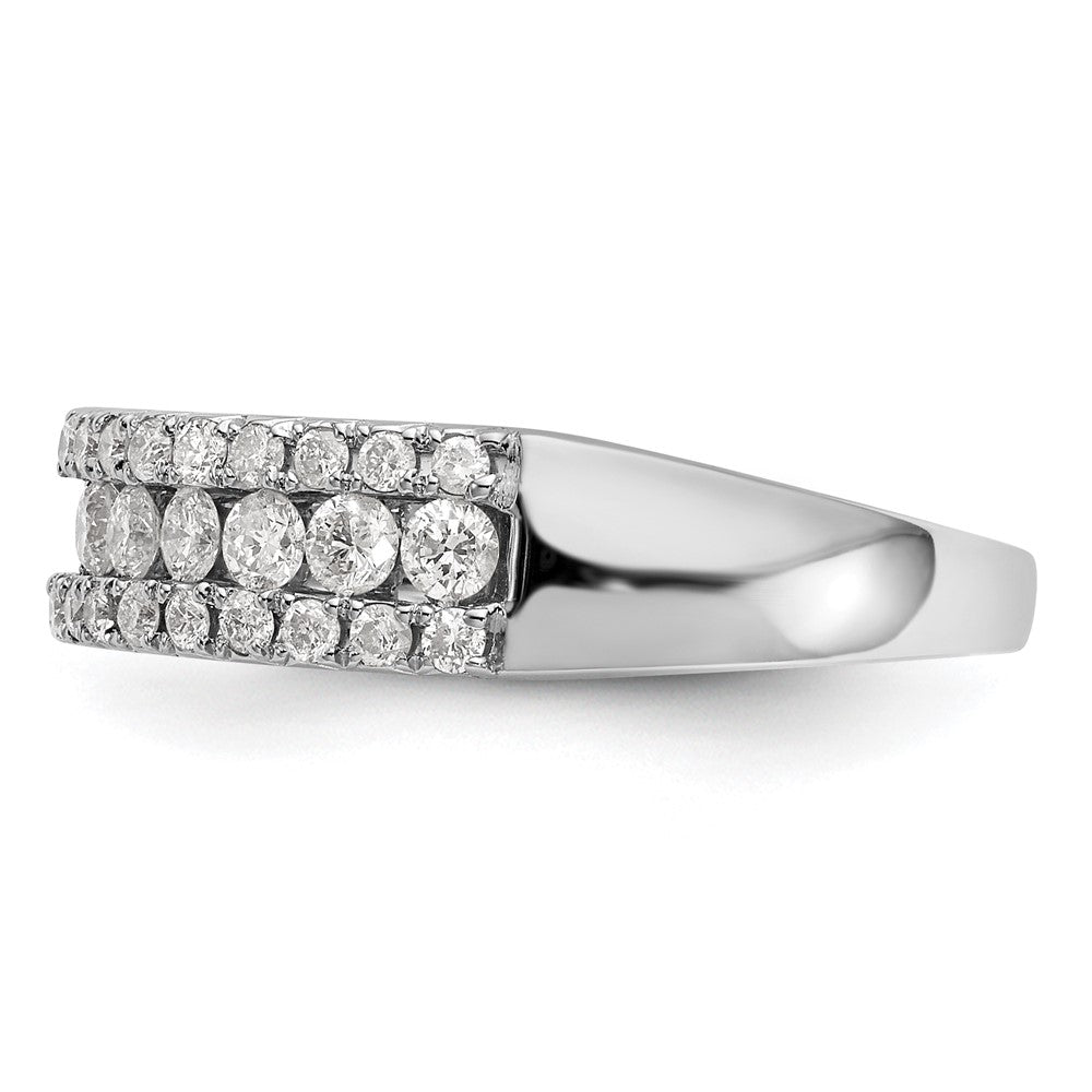 14K White Gold 1 carat Complete Diamond Band