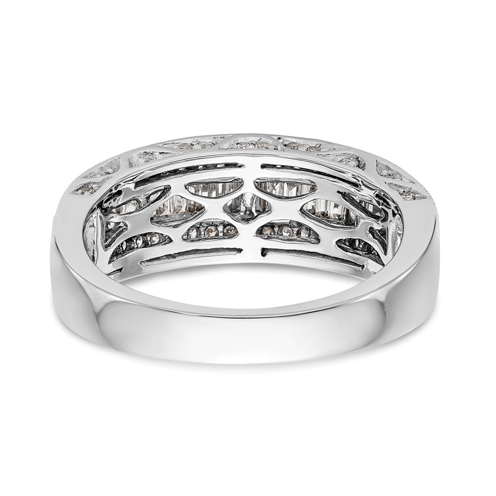 14K White Gold 3/4 carat Baguette/Round Diamond Complete Band