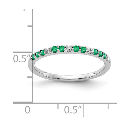 10k White Gold 1/20 carat Diamond and Emerald Band