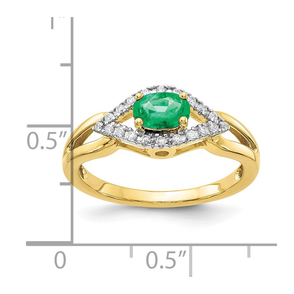 10k Diamond and Emerald Ring