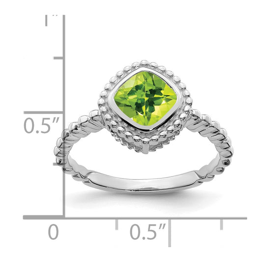 10k White Gold 6mm Cushion Peridot Ring