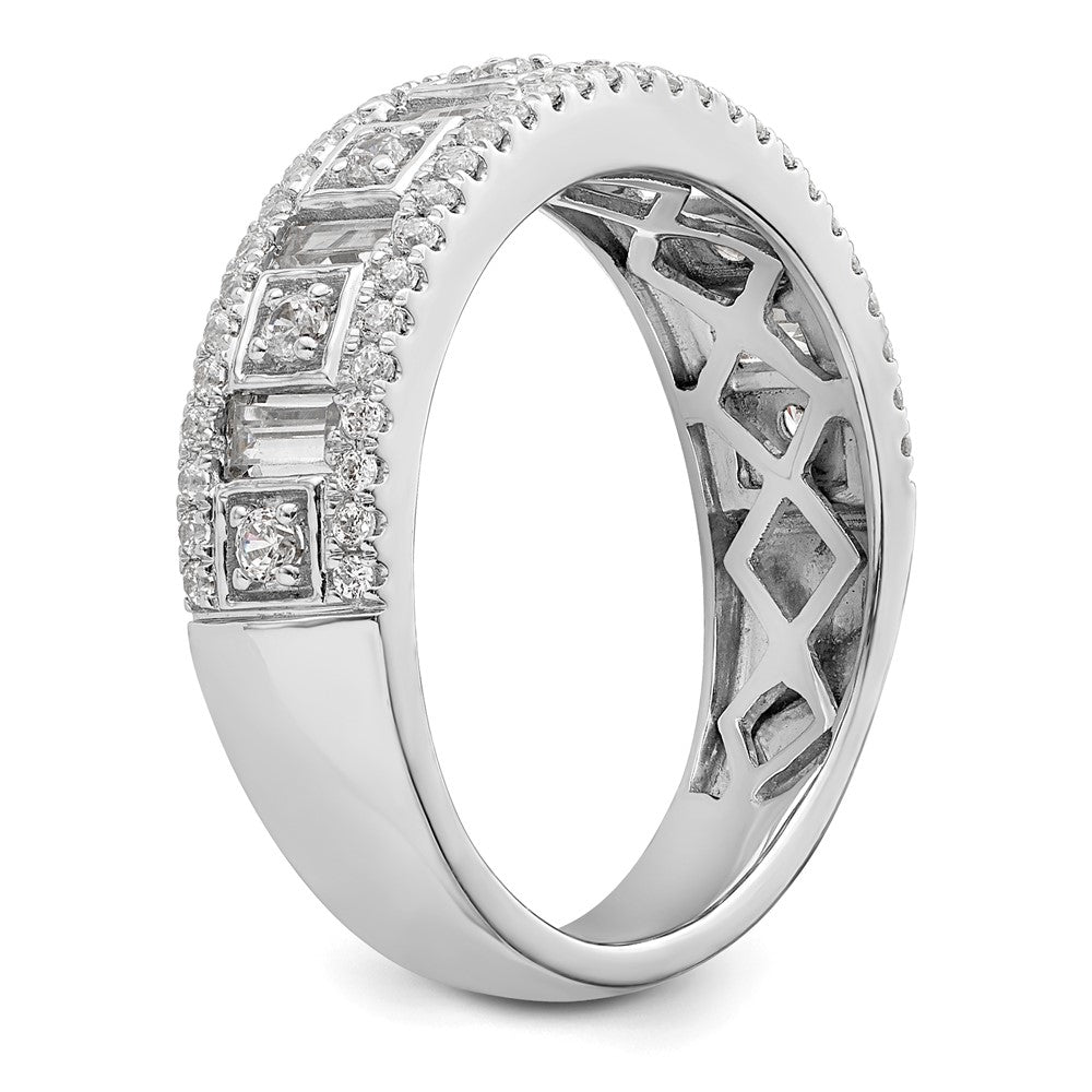 14K White Gold 7/8 carat Round/Baguette Complete Diamond Band