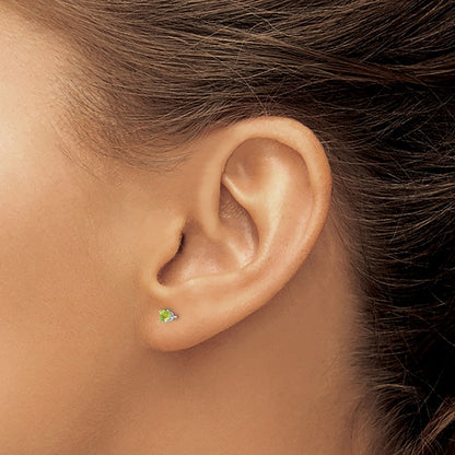 14k White Gold 3mm Round August/Peridot Stud Earrings