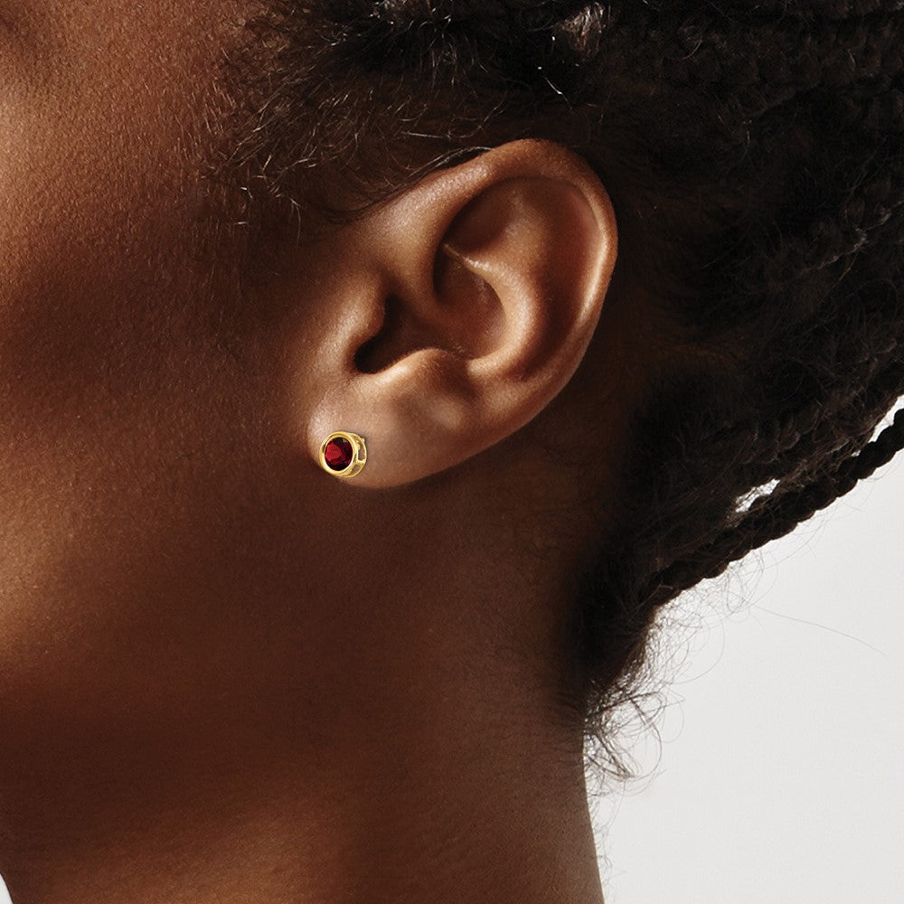 14k 5mm Round Bezel January/Garnet Post Earrings